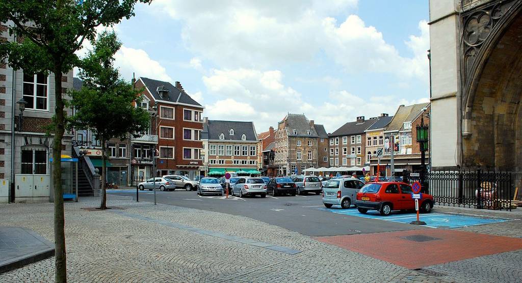 Grote Markt, Tongeren, Belgium